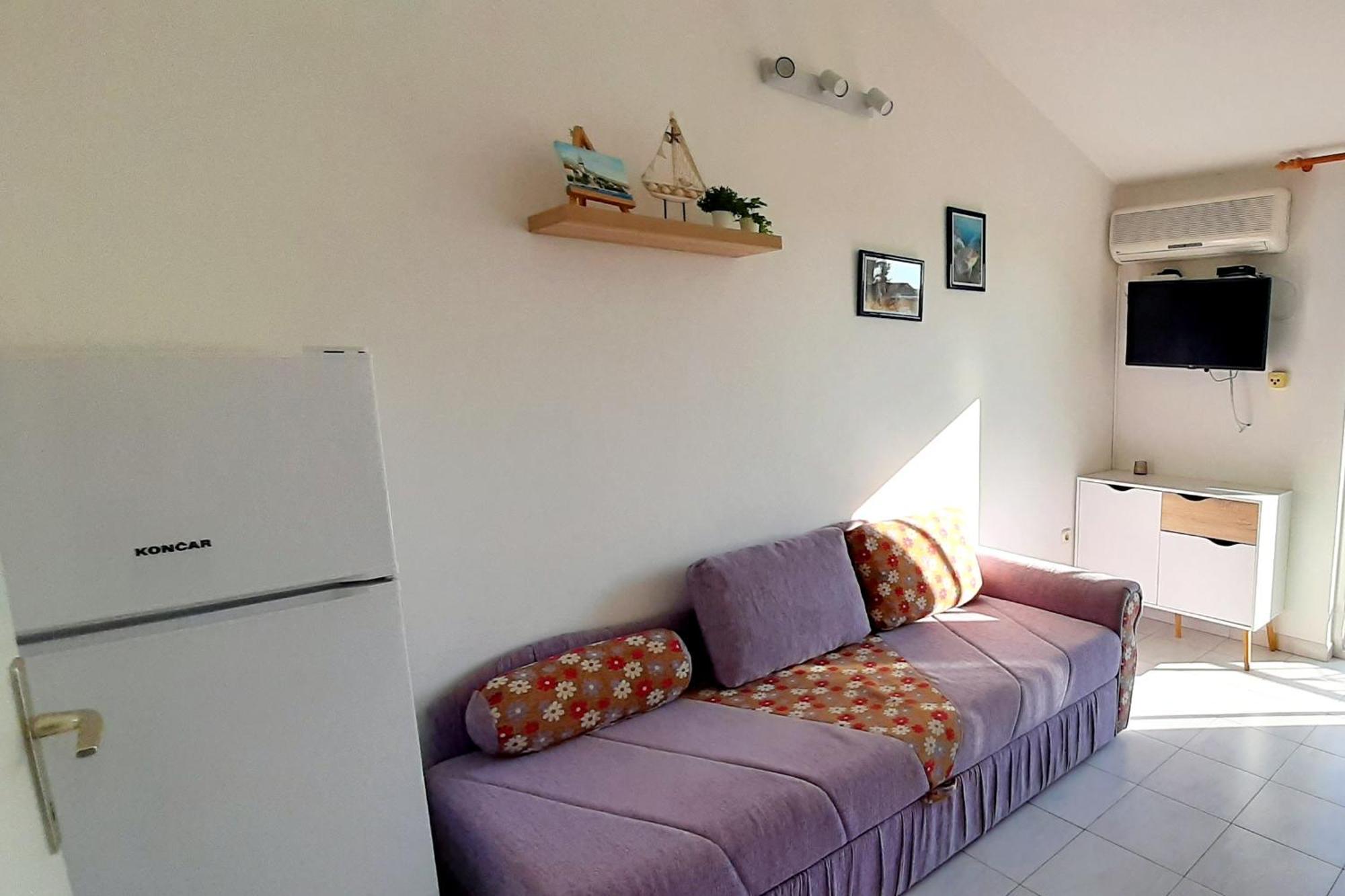 Apartments And Rooms With Parking Space Kastel Stafilic, Kastela - 18673 Ruang foto